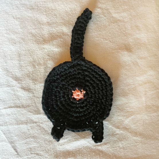 cat butt coaster black
