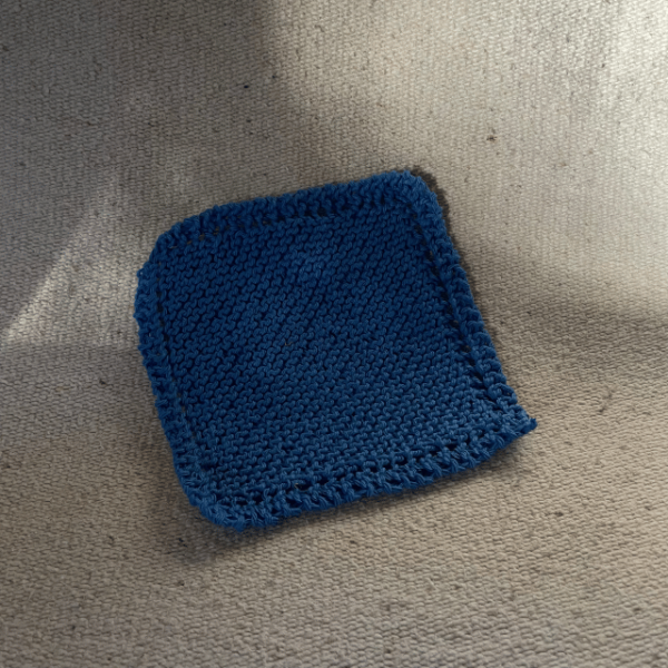 blue mommoms knit dishcloth